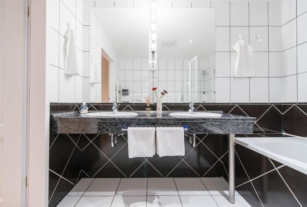 Venus Apartments - Renate Budapest Bagian luar foto